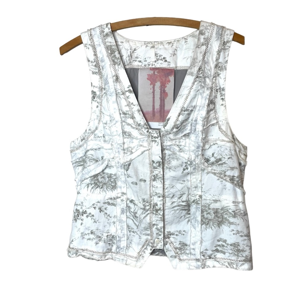 Anthropologie white floral vest size 6 frayed ruffle